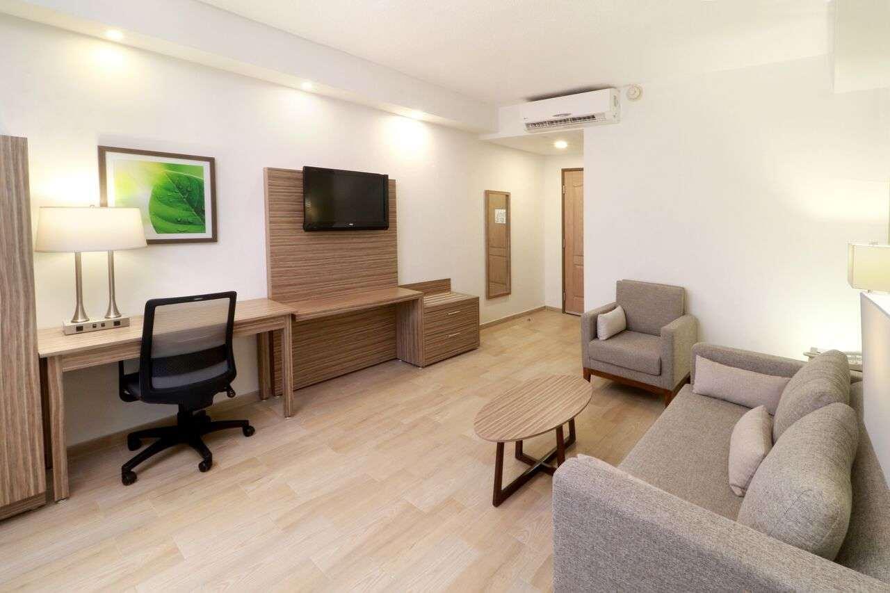 Wyndham Garden Monterrey Valle Real Exterior photo