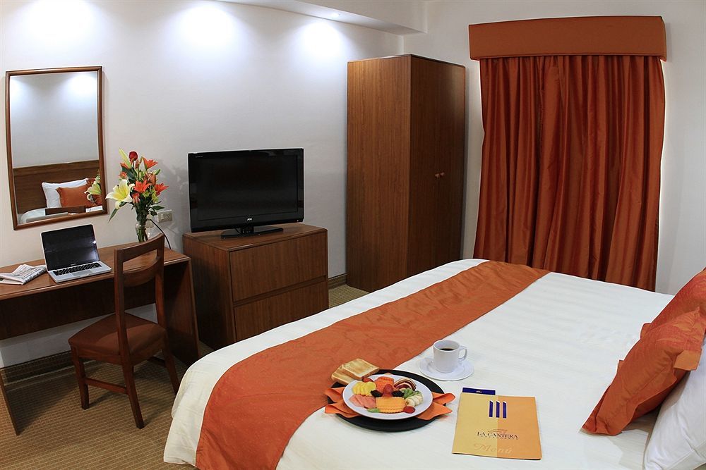 Wyndham Garden Monterrey Valle Real Exterior photo